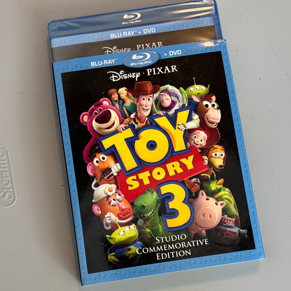 Disney Pixar Toy Story 3 Blu-ray + DVD Commemorative Edition
